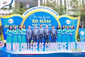 Tập thể cán bộ, giảng viên trong khoa