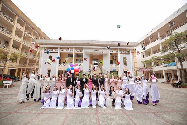 hcct Hệ thống cơ sở vật chất khang trang, hiện đại