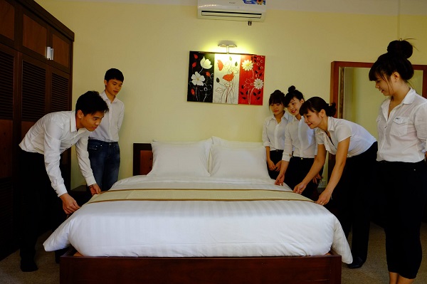 hcct Hệ thống cơ sở vật chất khang trang, hiện đại