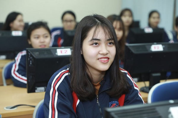 Sinh viên Trường Cao đẳng Thương mại và Du lịch Hà Nội rộng mở sự nghiệp với TOEIC