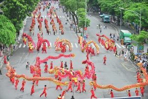 Cán bộ, giảng viên, sinh viên trường Cao đẳng Thương mại và Du lịch Hà Nội nghiên cứu, quán triệt nghị quyết số 09-NQ/TU về phát triển công nghiệp văn hóa trên địa bàn thủ đô