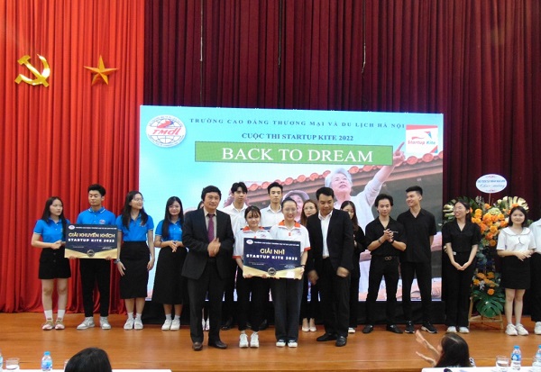 Sinh viên HCCT “cháy” hết mình với chung kết cuộc thi khởi nghiệp 2022