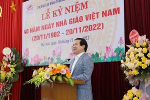 (Phó Tổng cục trưởng Hà Văn Siêu phát biểu trong Lễ kỷ niệm 40 năm Ngày Nhà giáo Việt Nam tại Trường Cao đẳng Thương mại và Du lịch Hà Nội)