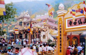 Lễ hội núi Bà Đen – Tây Ninh (nguồn: internet)