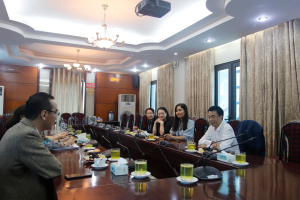 Ông Phạm Bá Hùng –Hiệu trưởng trường Cao đẳng Du lịch Huế chia sẻ trong buổi làm việc