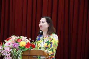Cô Nguyễn Thị Hồng Thìn-Trưởng Khoa Tài chính-Kế toán HCCT phát biểu tại tọa đàm