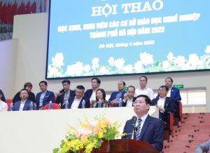 Phó Giám đốc Sở Lao động - Thương binh và Xã hội Hà Nội Hoàng Thành Thái phát biểu khai mạc Hội thao