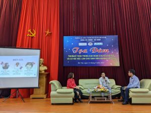 Ông Nguyễn Duy Hiển-Phó giám đốc Công ty CP phần mềm quản lý doanh nghiệp (FAST) chia sẻ tại tọa đàm