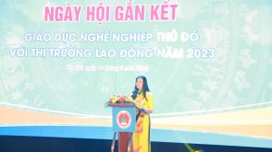 Giám đốc Sở Lao động - Thương binh và Xã hội Hà Nội Bạch Liên Hương.