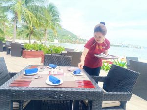 Sinh viên khoa KSDL -  HCCT đi thực tế tại Vinpearl Resort & Spa Nha Trang Bay