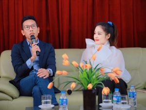 Diễn giả Nguyễn Mạnh Hùng cựu sinh viên của HCCT