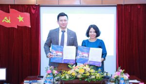 Lễ ký kết giữa Trường Cao đẳng Thương mại và Du lịch Hà Nội với Công ty TNHH Công nghệ Mạng Giang Tô Zhengchuwei.