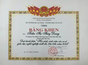 Bằng khen của Bộ trưởng Bộ Lao động – Thương binh và Xã hội tặng Thùy Dung