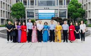 Đoàn công tác HCCT đến làm việc với trường Cao đẳng Thương mại Nam Kinh (22/05/2025)