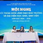 Trịnh Thị Thu Hà, Hiệu trưởng (ở giữa) và đoàn chủ tịch điều hành Hội nghị.