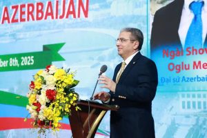Ngài Shovgi Mehdizada Đại sứ Azerbaijan tại Việt nam phát biểu tại chương trình