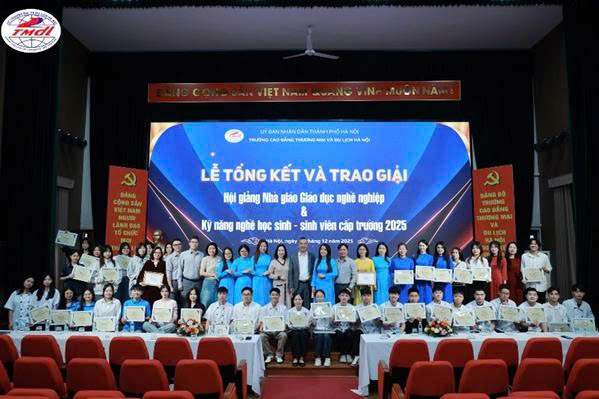 Lễ tổng kết và trao giải