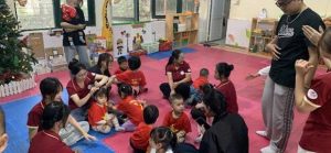 Chương trình trao yêu thương nhận nụ cười của CLB ngôn ngữ Trung Quốc tại làng trẻ SOS