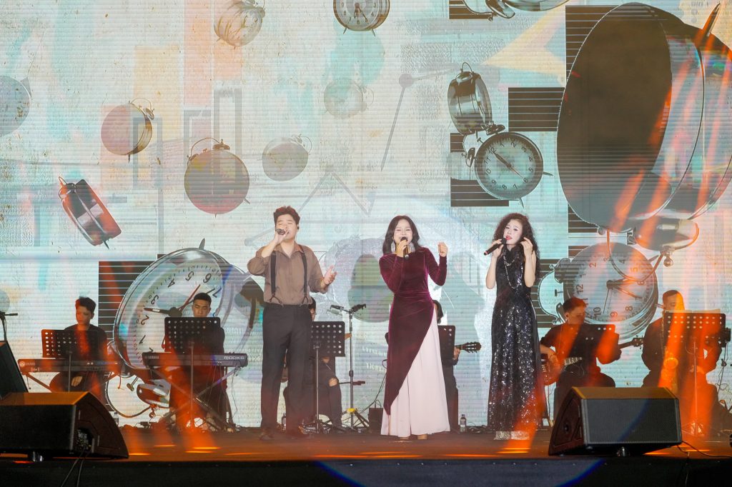 Đêm nhạc Trịnh Công Sơn - "Nối vòng tay lớn"