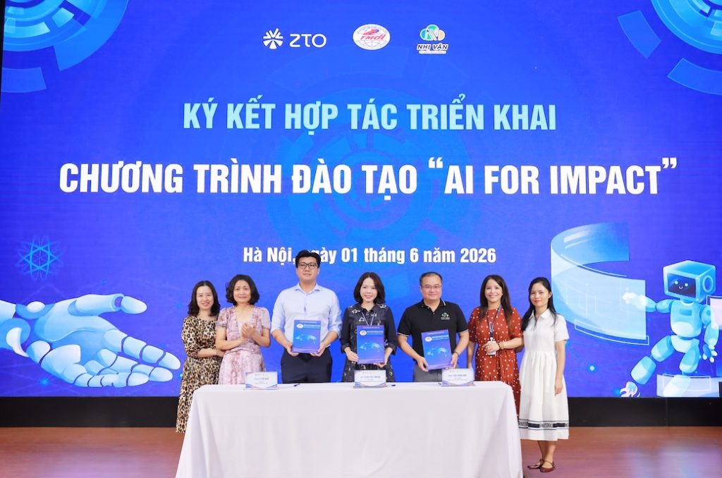 Bứt phá năng lực số: HCCT tiên phong đào tạo AI thực chiến