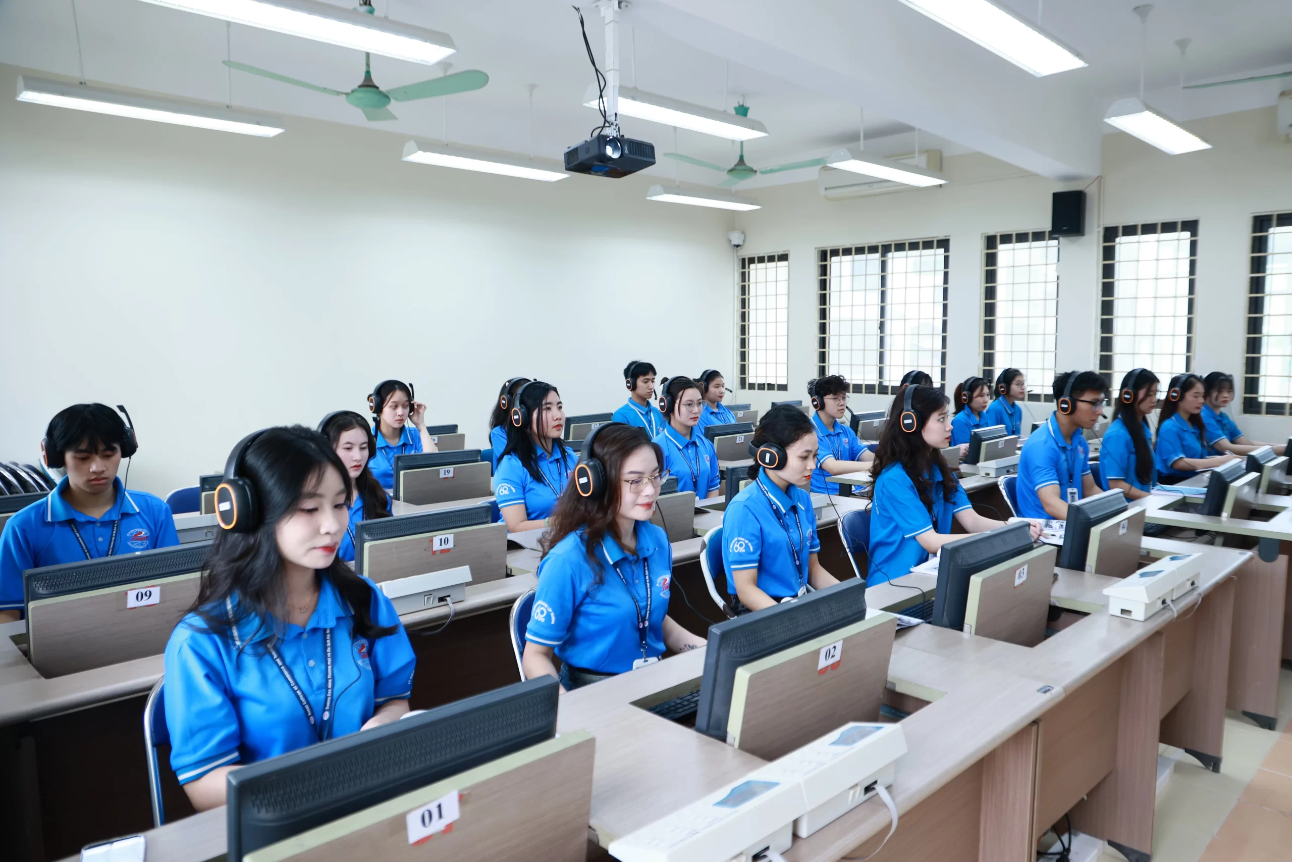 Review hệ Cao đẳng tiếng Trung: Không chỉ học ngôn ngữ