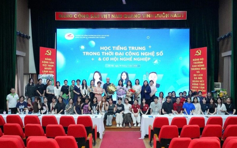Xu hướng đào tạo ngành Ngôn ngữ trong kỷ nguyên số 2026