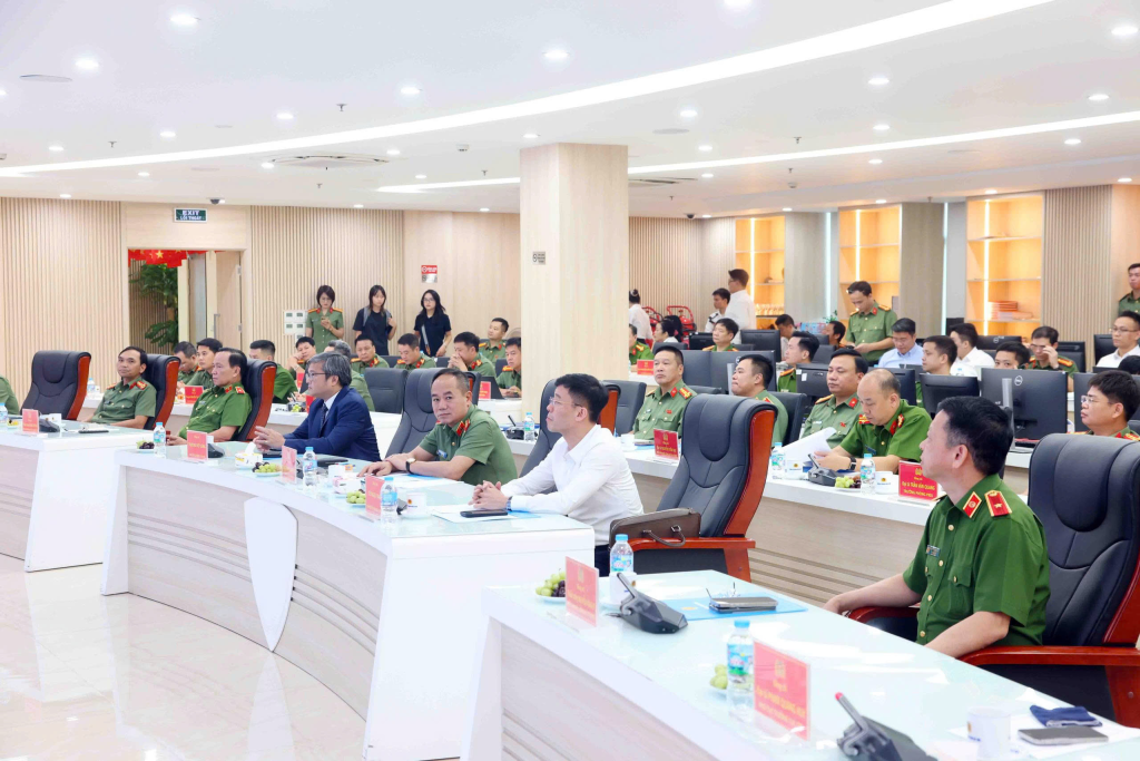 Công an TP Hà Nội ra mắt 3 giải pháp chuyển đổi số trọng điểm phục vụ Nhân dân